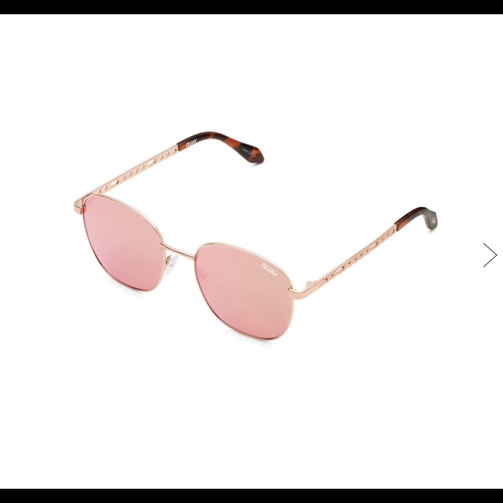 Quay Jezzebell Links Sunglasses
